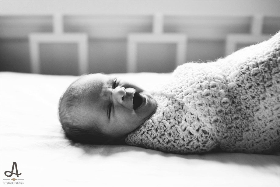 newborn lifestyle session st louis missouri in home family photography angie menos_0021