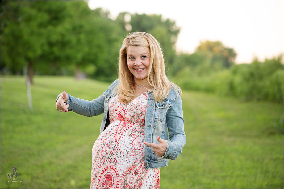 st-charles-maternity-photography-old-st-charles-photo-session-lifestyle-maternity-photographer-angie-menos021