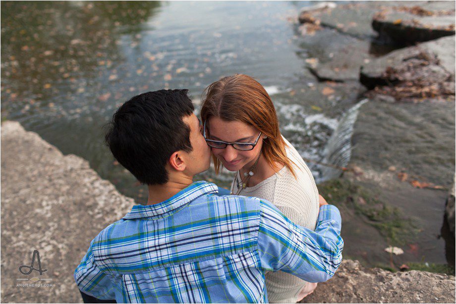 forest-park-engagement-session-angie-menos-photography-st-louis-wedding-photographer-lifestyle-photography_0010