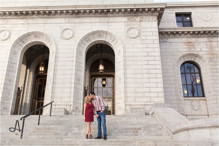 forest-park-fall-engagement-session-st-louis-public-library-photography-lifestyle-photographer-angie-menos-stl-mo_0004