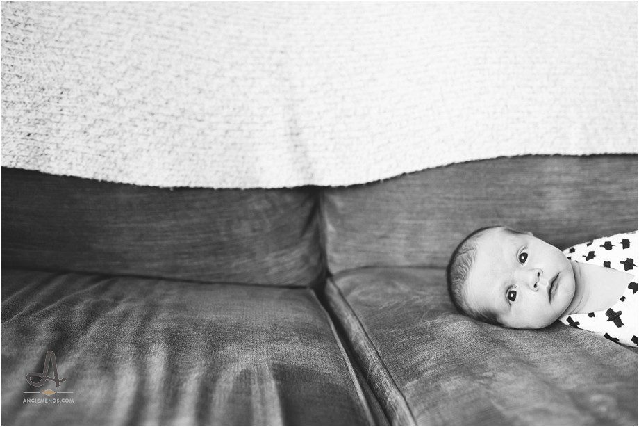 st louis newborn photographer saint louis photographer lifestyle newborn photography in home family photographer angie menos_0003