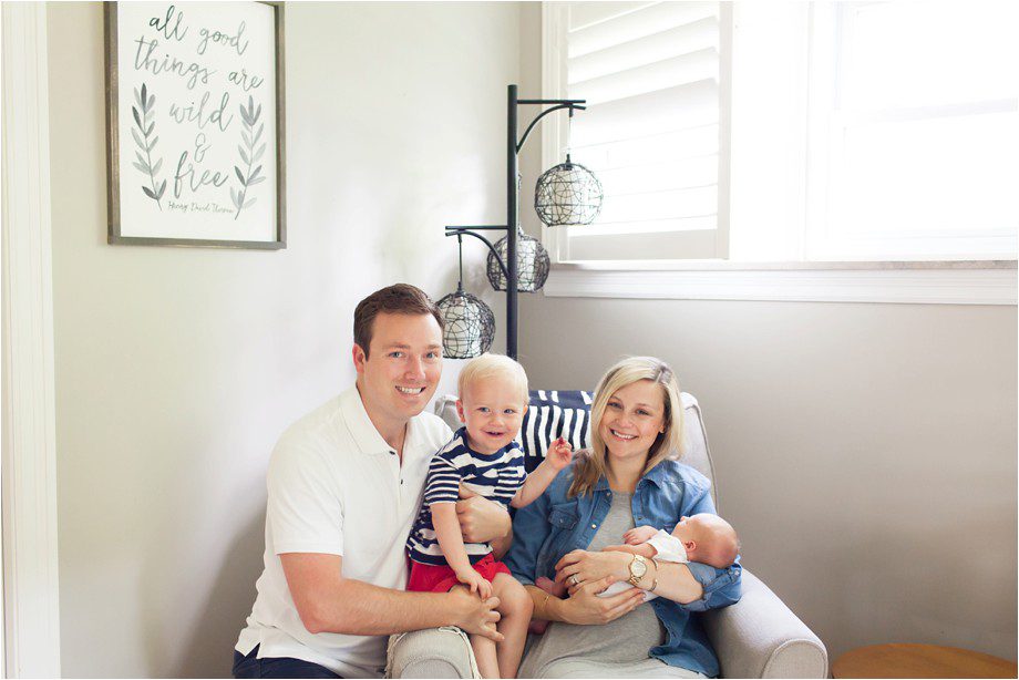 kirkwood missouri newborn photographer in home family photography by angie menos_0005
