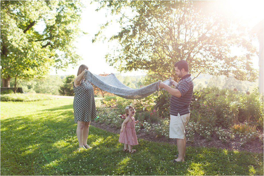 Chesterfield-family-photographer-two-year-photo-session-lifestyle-family-photography-angie-menos-st-louis-photographer_0014