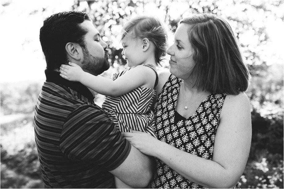 Chesterfield-family-photographer-two-year-photo-session-lifestyle-family-photography-angie-menos-st-louis-photographer_0020